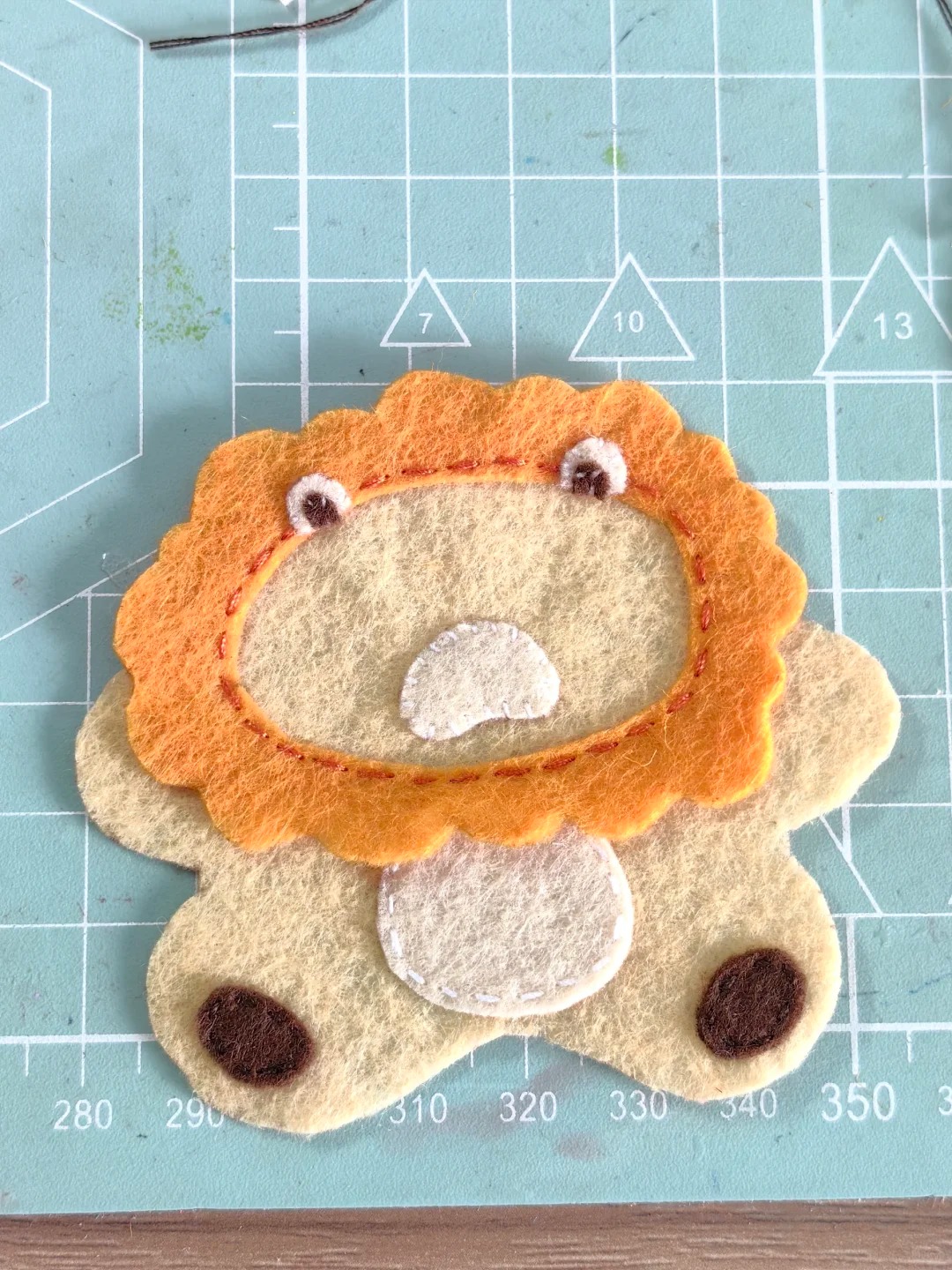 不织布小狮子教程_2_小狗丸子哈哈哈_来自小红书网页版.jpg